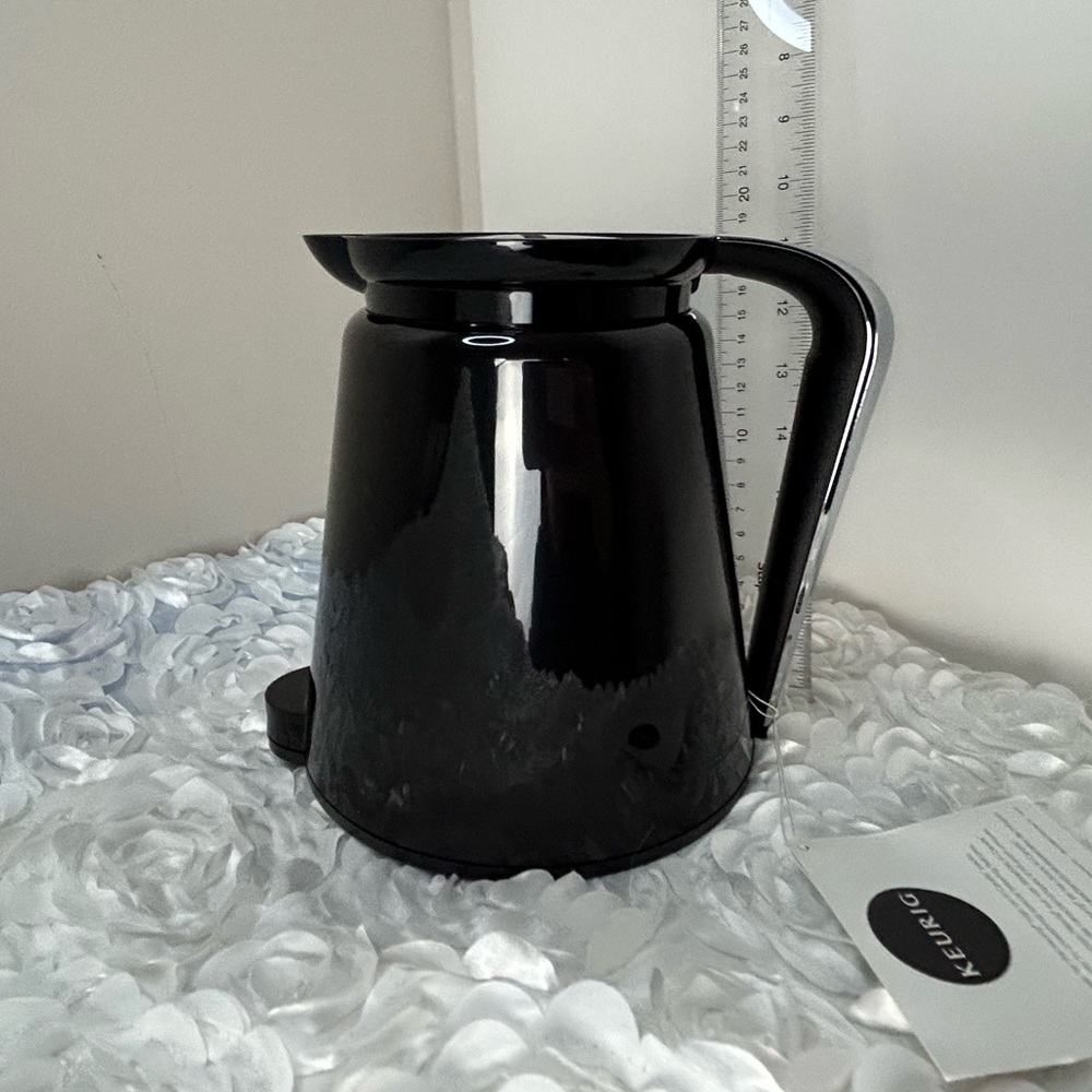 Keurig‎ Carafe Black Plastic 3-4 Cups 32oz NWT